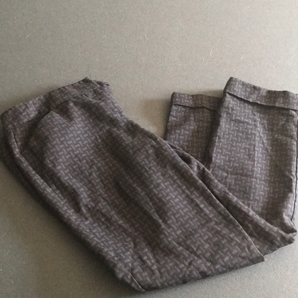 New York & Company Pants - New York and co black and purple patterned capris